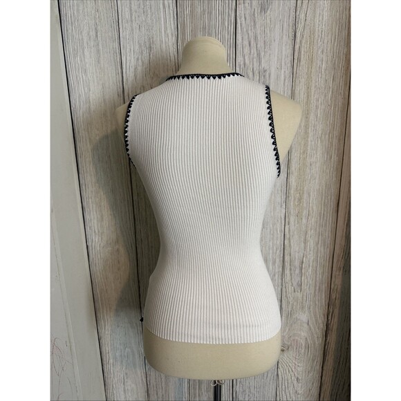 NWT Commense Minimalism Contrast Trim Sweater Vest Sz XS - Picture 9 of 9